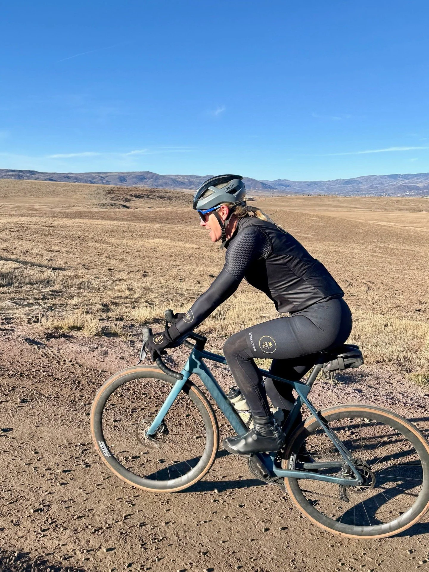 Current Gravel Report: Still prime, somehow! 
Despite heavy snowfall around the US, Steamboat continues to be suspiciously dry and the roads are still running perfectly. We're soaking it up while we can, because pretty soon... 🎿⛷️❄️ 

P.S. Check out