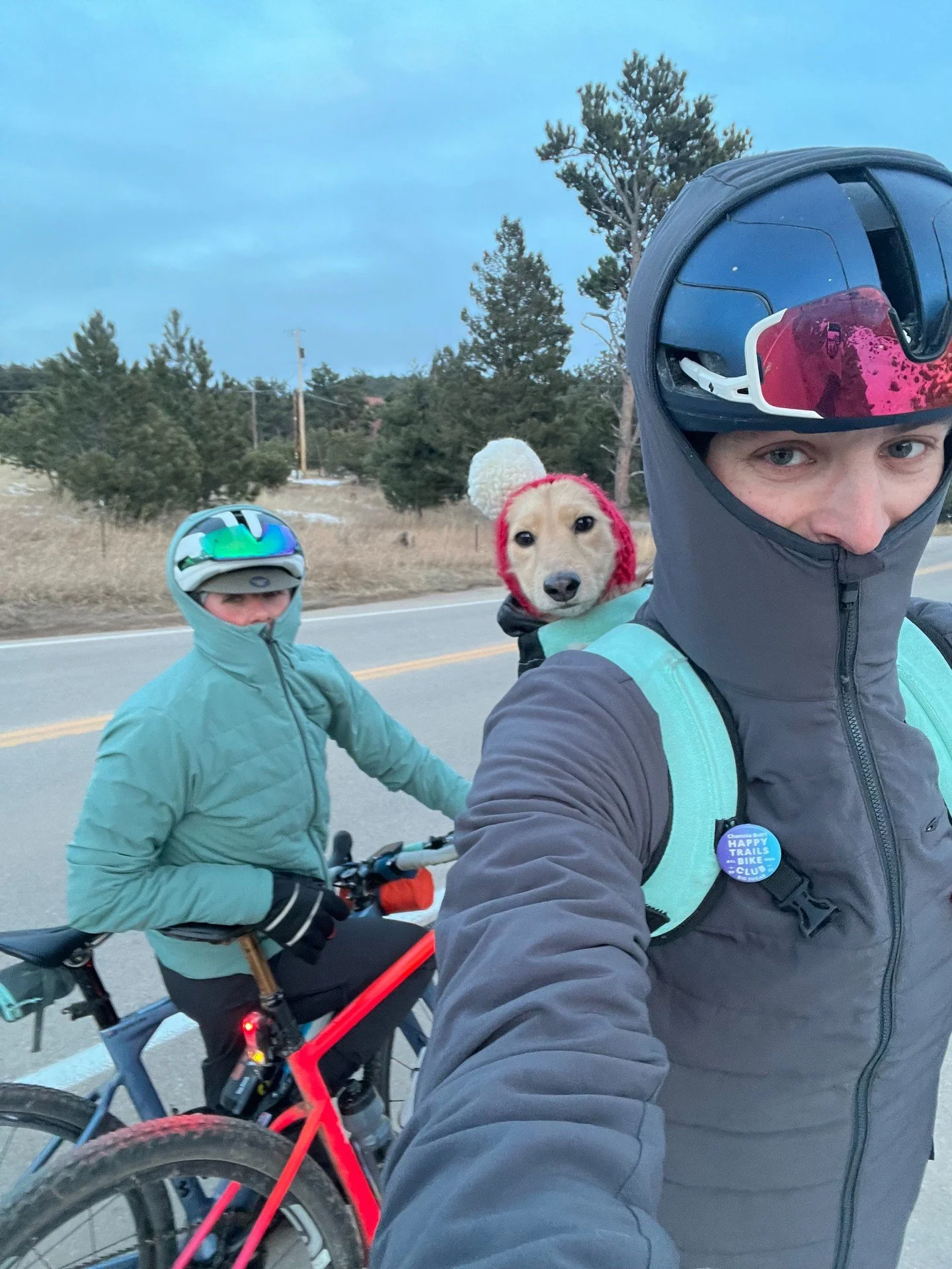 Winter Riding Tip from Alexey Vermeulen 🔥
"Winter riding is the best! My advice is to make sure your bike is ready BEFORE you head out. Re-up on @orangesealed sealant, and tighten your bolts in the warmth of your garage. Fixing mechanicals in t