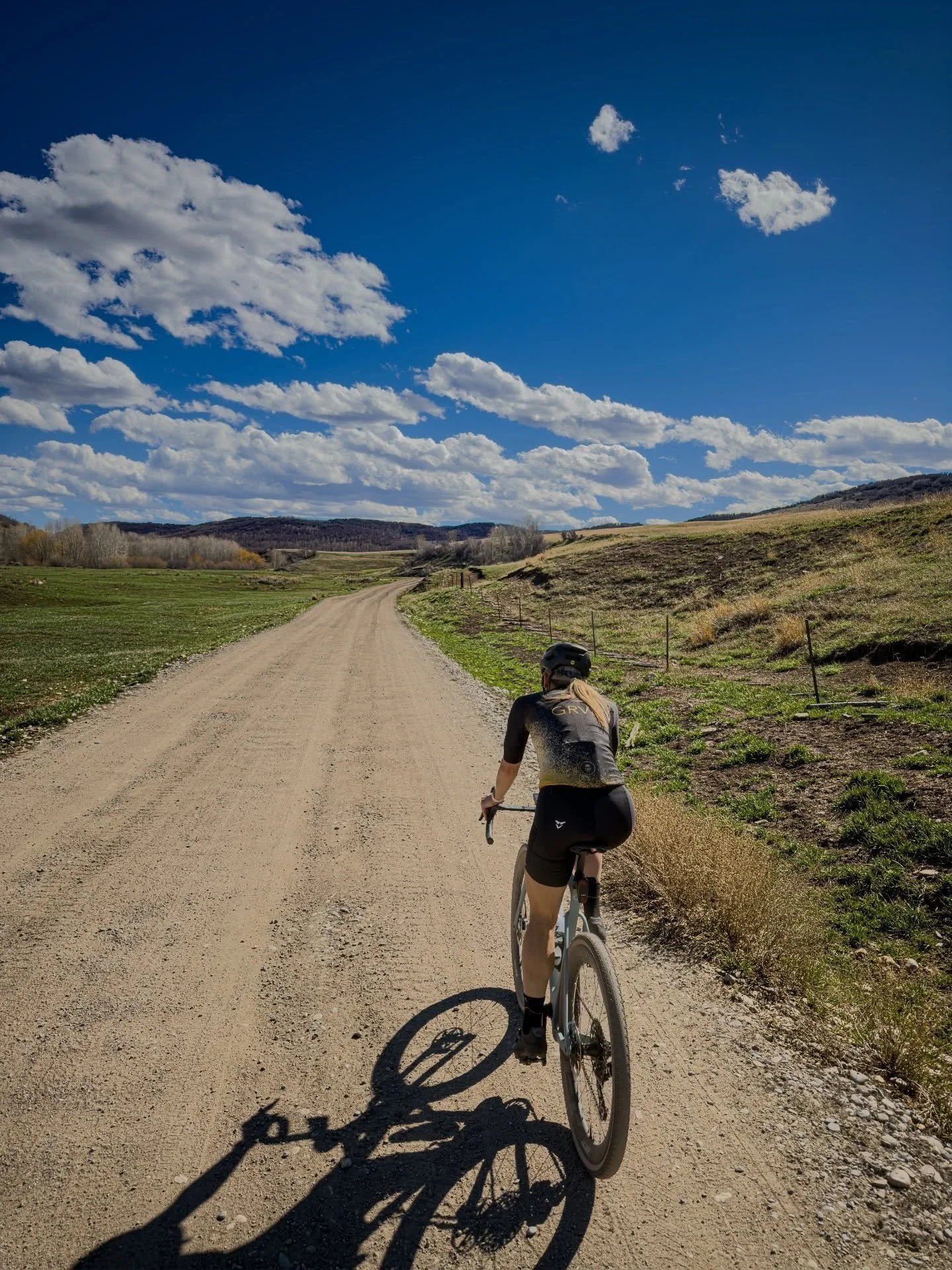Current Zipp Cow Creek conditions 👌 
If you love this segment you&rsquo;re in luck, no🐄 yet, and just a few deep ruts from a truck. We can&rsquo;t wait to take you up&hellip;and down this legendary section this year. 

#sbtgrvl 

#sbtgrvl