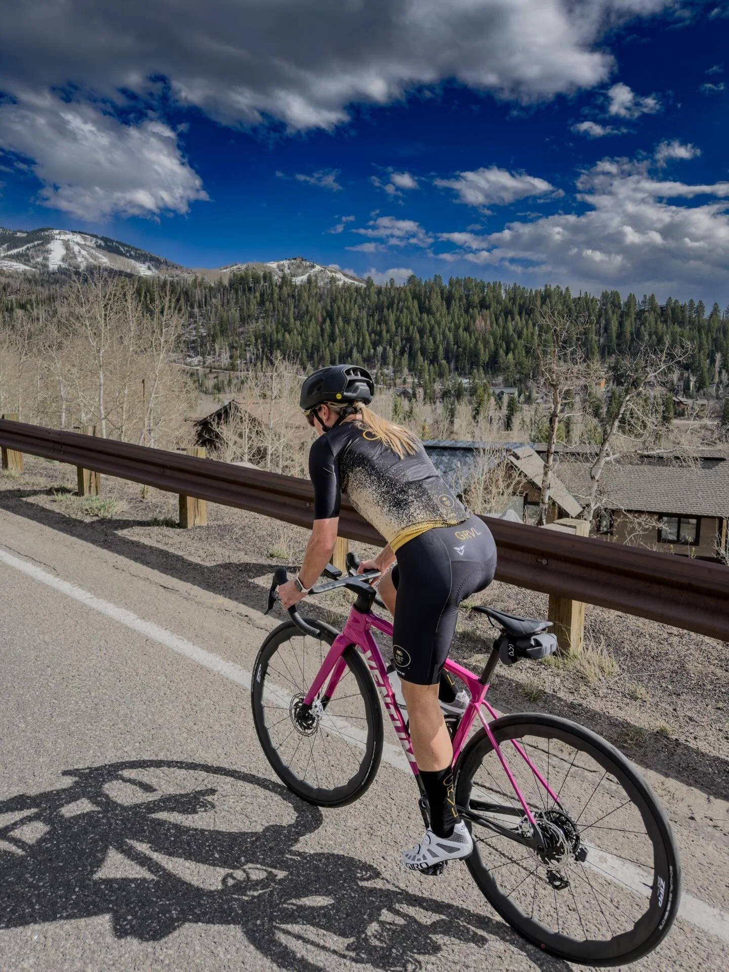 🚨 The preorder window closes 4/20, so if you want to rock the official 2026 SBT GRVL&reg; @cuoreofswiss kit prior to race day, you must order before April 20th.

Spring is in full swing here in Routt County and while we&rsquo;ve been logging some qu