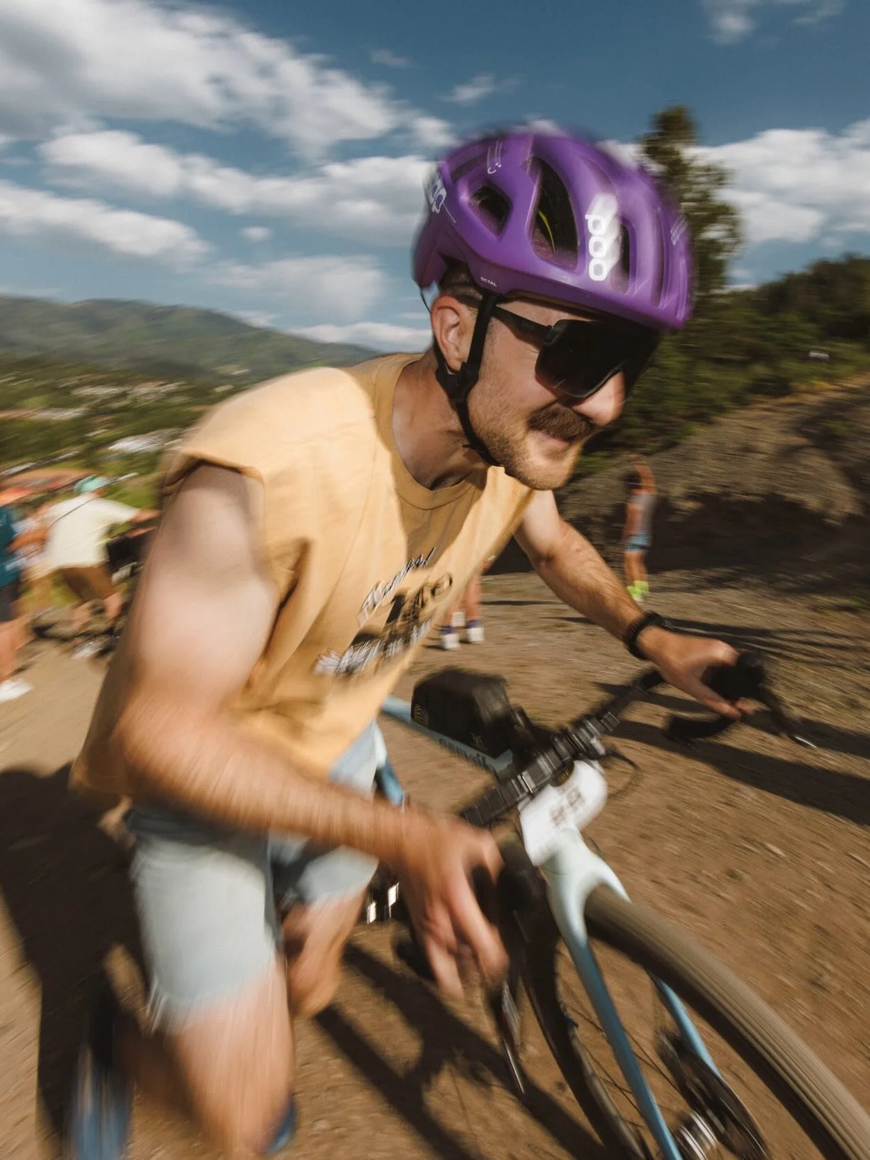 Have you registered for the Friday Night Ventum MTN CLMB? We&rsquo;re going BIG to kick off the weekend with prologue races, 💰on the line, automatic entry to win a @ventumracing GS 1 with a killer @sramroad and @zippspeed build, a @poc product spons