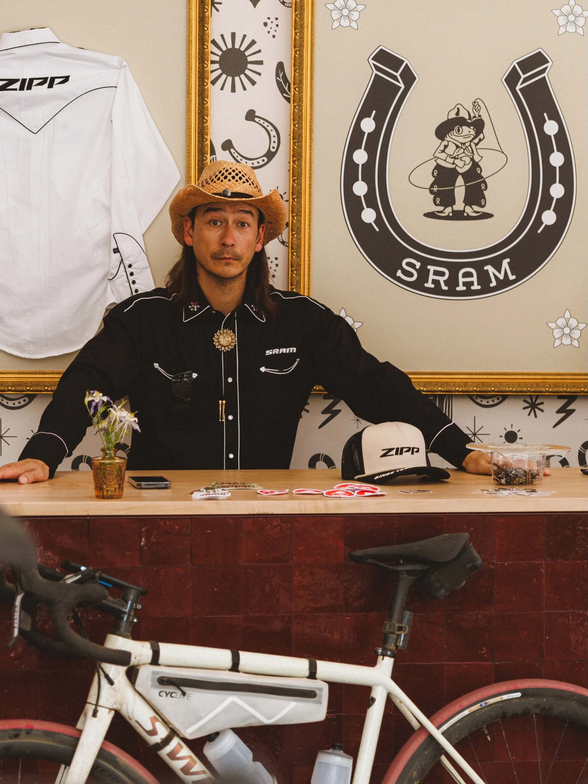 We all have &ldquo;just a quick question&rdquo; about gearing, shifting, or why your bike is making that noise, and @sramroad is here for it. Stop by the SRAM expo booth at SBT GRVL&reg; p/b Wahoo to get real advice from real experts. Have questions 