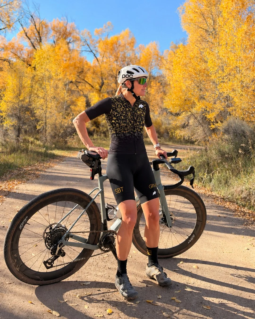 Bucket-list roads, wish-list kit ✔️

Ready for a match made in gravel heaven? The finest gravel roads deserve the finest kits, and this year we couldn't be more excited to team up with our friends at @assosofswitzerland for our custom 2027 SBT GRVL&r