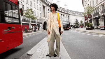 b7d92472dc1d40a5bddb8d2f86157365-low.gif