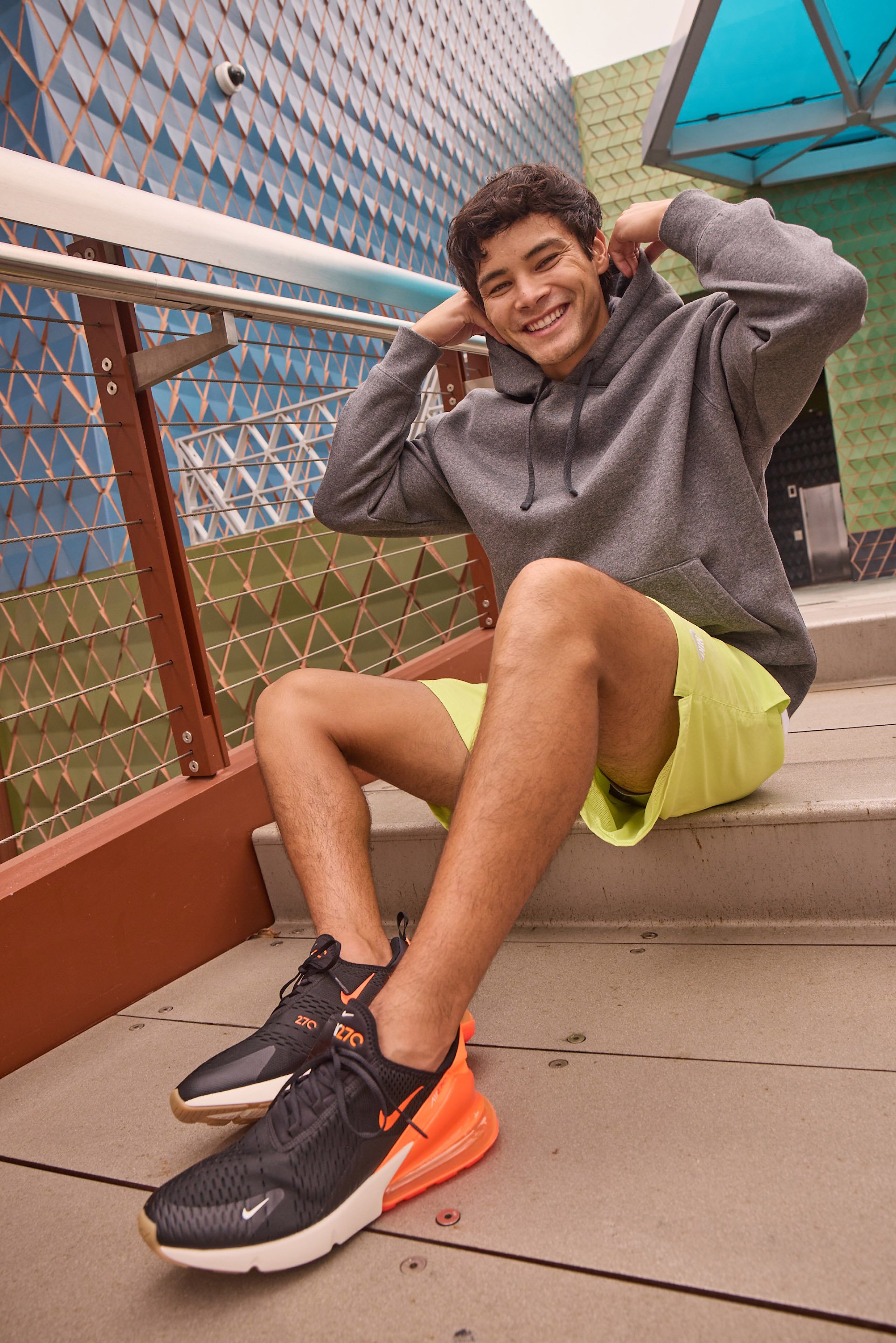 104_m_nike_lifefeb_25Q1Pt1_13749.jpg