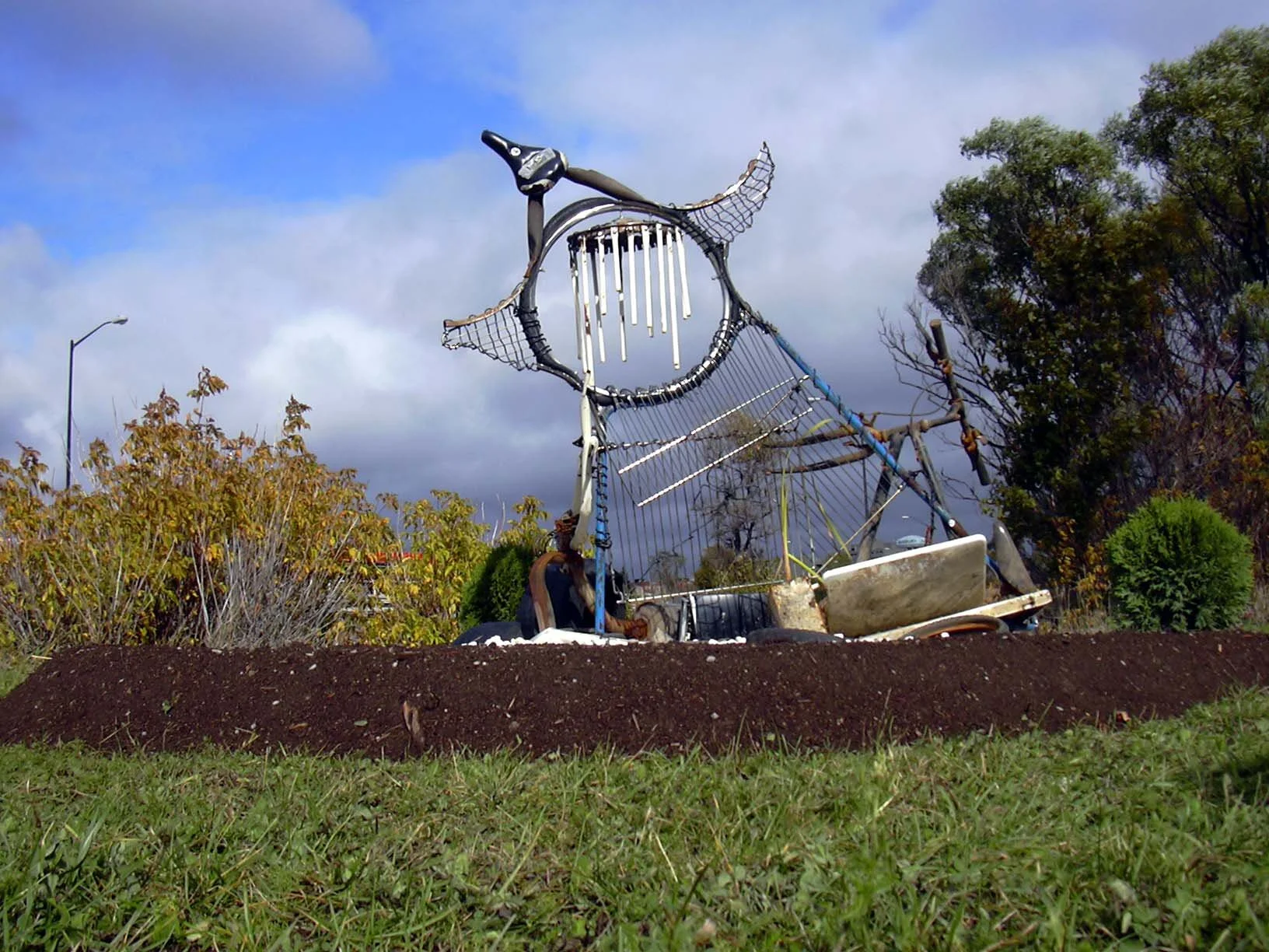 The Birdfish Junction Creek Recycled Objects Sculpture

Artists: Will Morin (Lead) and the Flour Mill community

2005