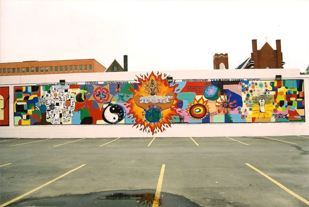Youth Respect

Artists: Lori Bergh (Lead), Sady Ducros (Lead) and the surrounding community

2000/01