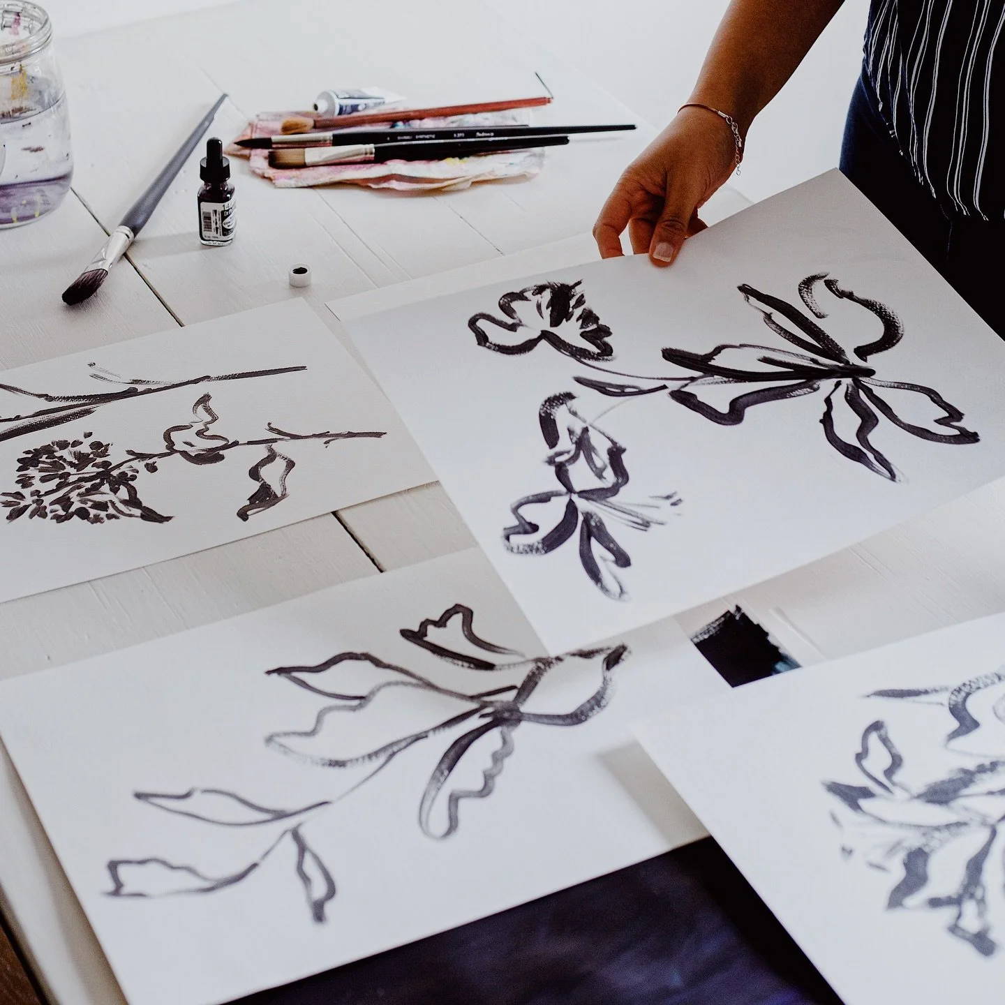 This month, within the membership we are challenging ourselves to paint and show up as often as we can, even for 10 minutes in the day. It&rsquo;s not about painting perfect flowers but it&rsquo;s giving ourselves permission to play! Why not get your