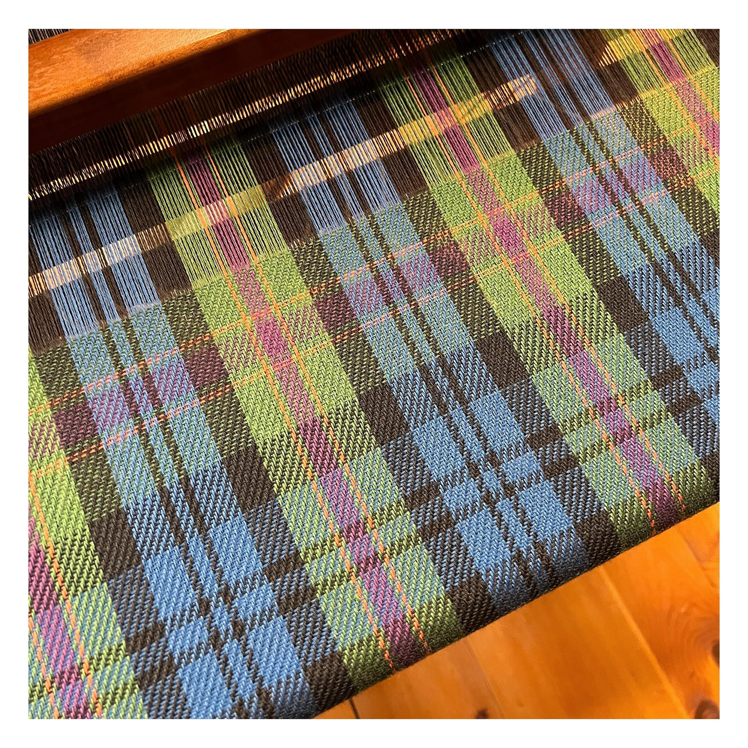 Ok!  We&rsquo;re all wound on and getting into the rhythm. The boxes will square up once off the loom and fulled. To finish this with plenty of time to sew into a kilt I will need to weave about 1.5 yards a week!  I think it&rsquo;s doable. 
.
.
.
.

