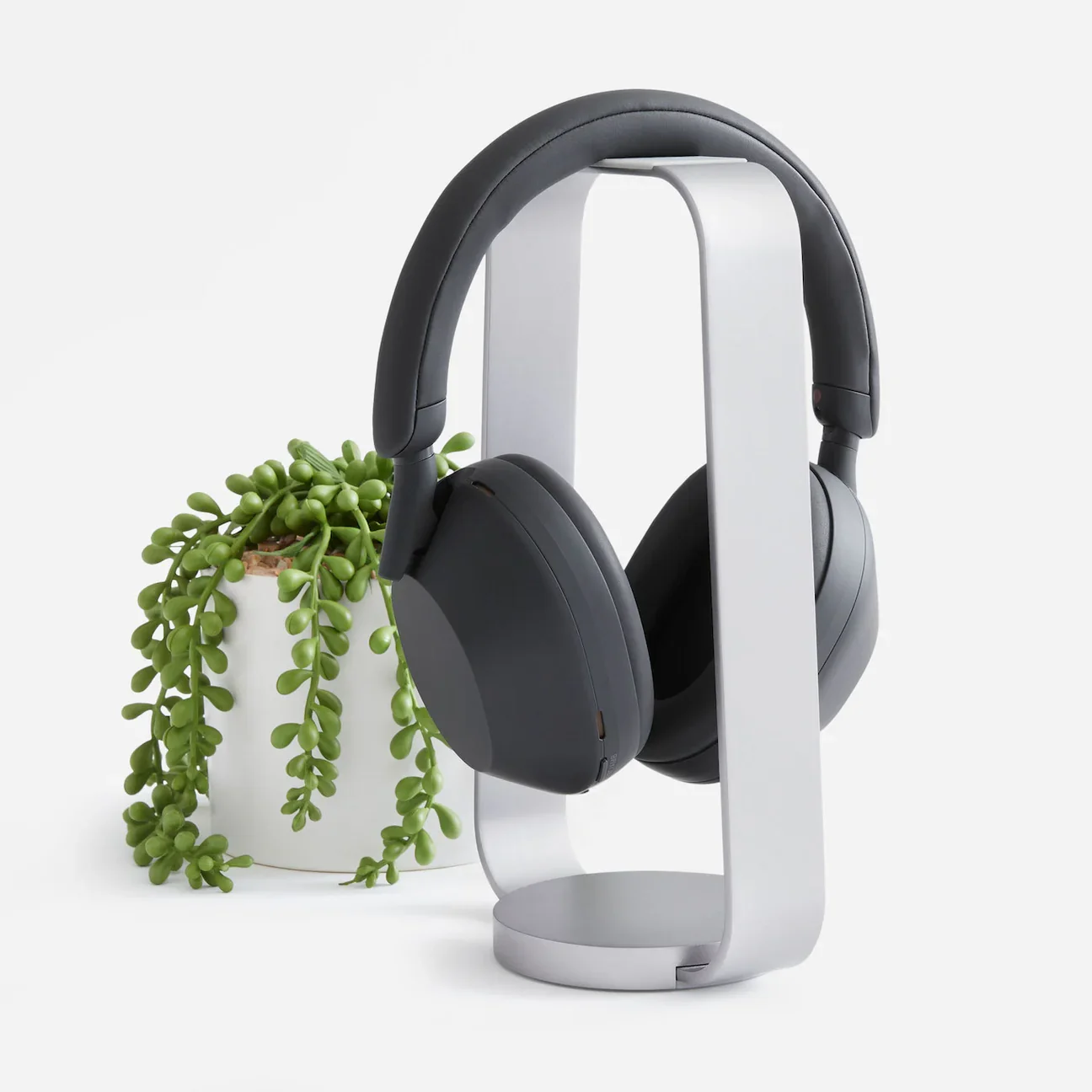 Headphone_Stand_OL_3-4_1_1296x.webp