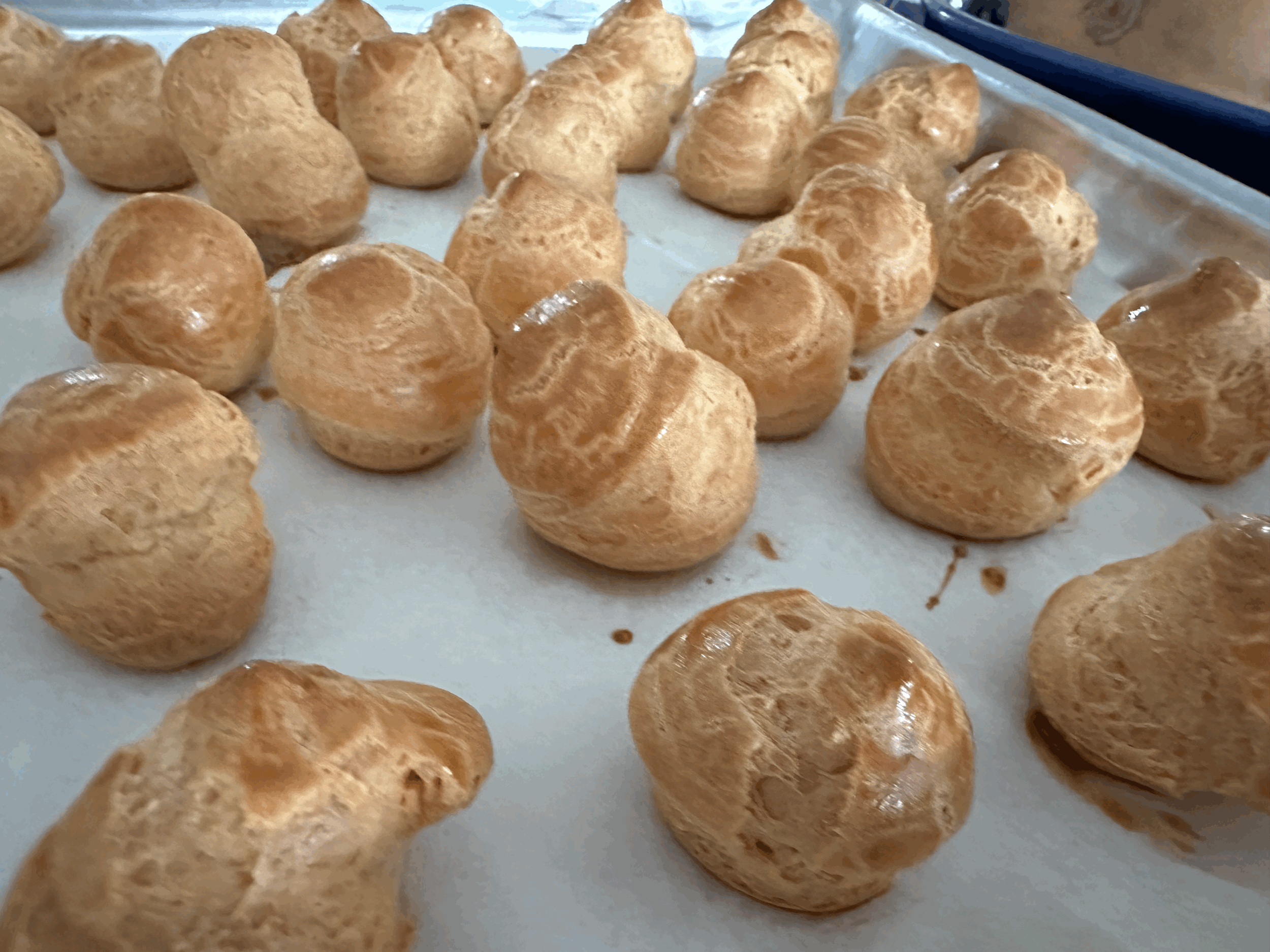 Does the, “Choux” fit?