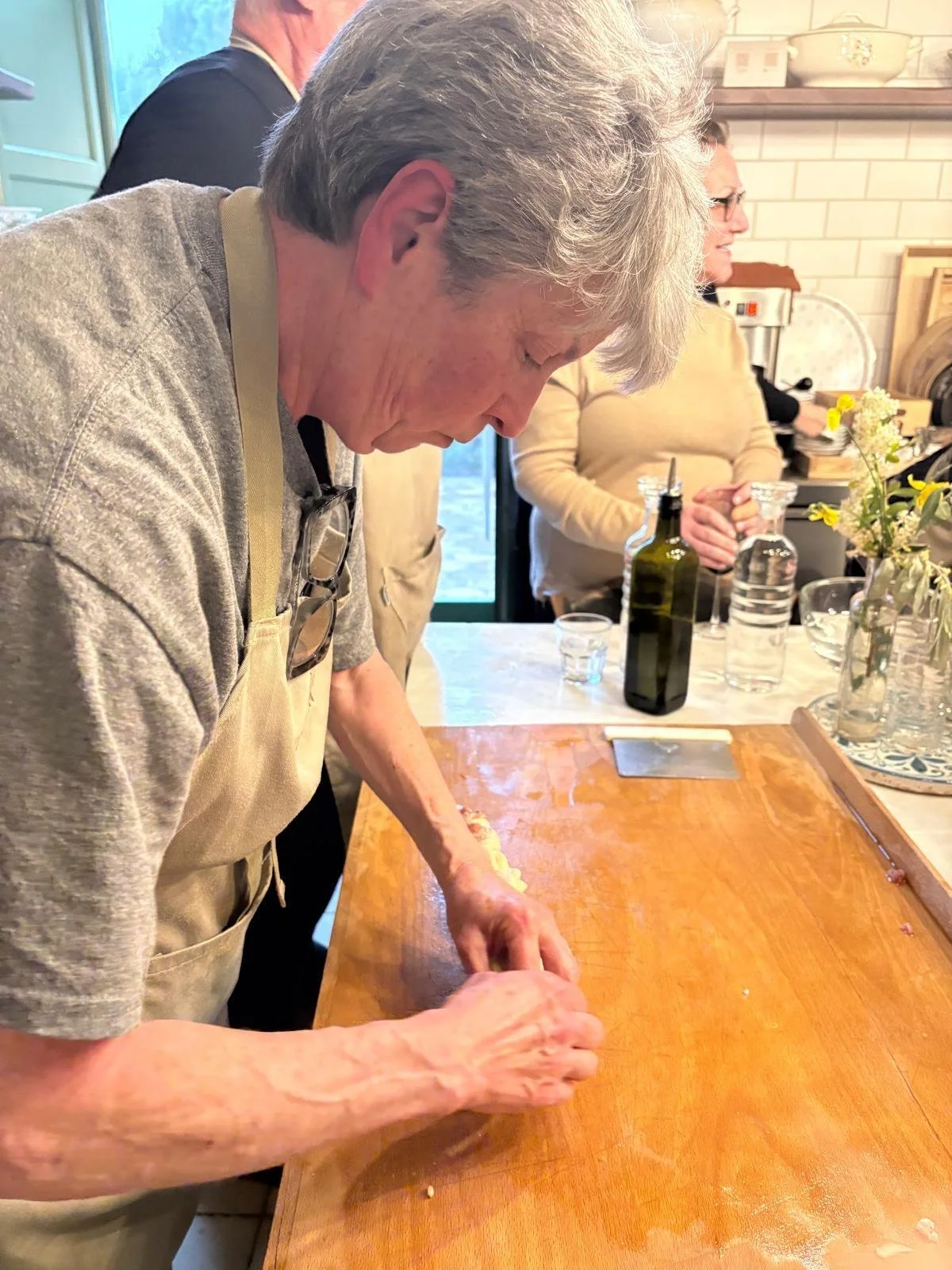 Making Cuddriruni - A Sicilian Bialy