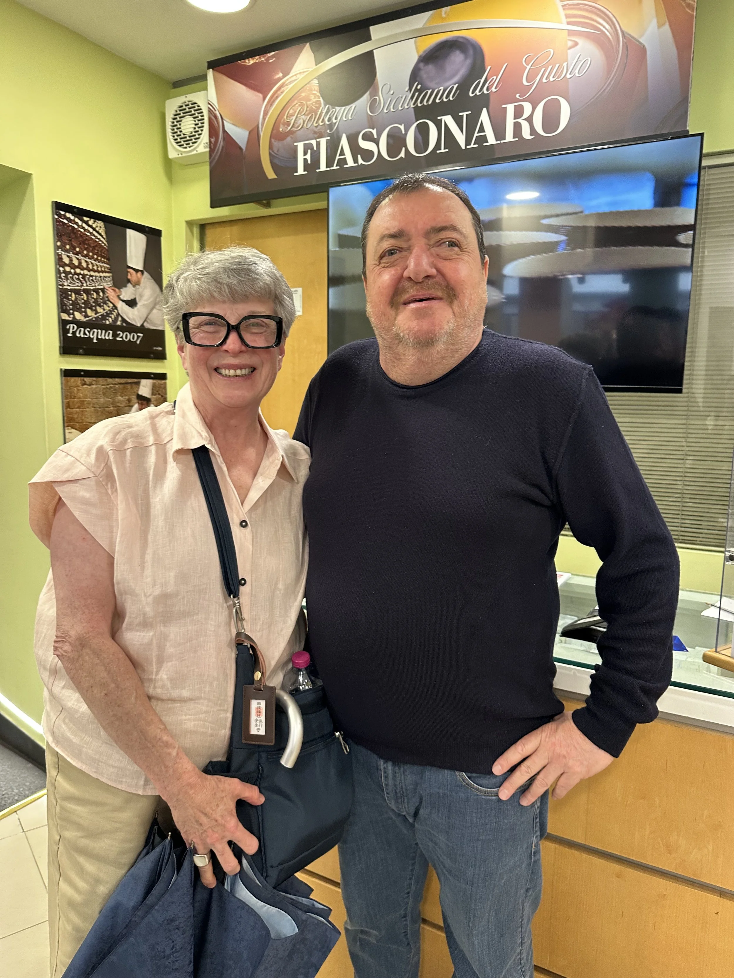 The store owner of Panettone made in Castelbuono at the FIASCONARO store