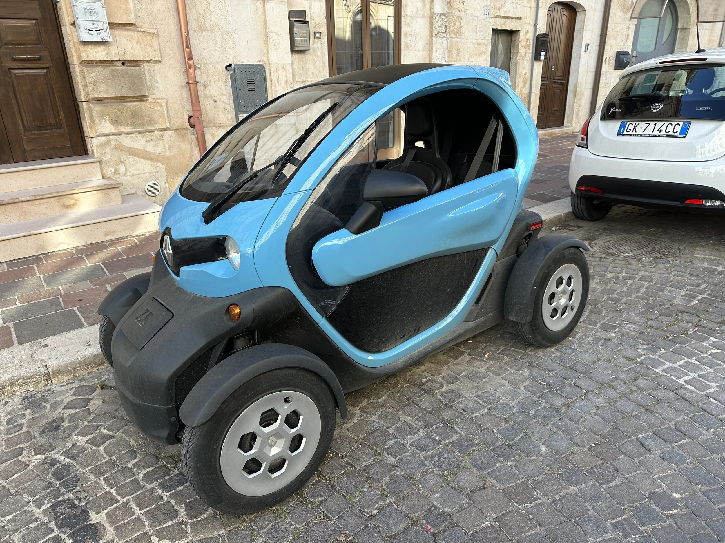 Smart Cars = FUN!!!