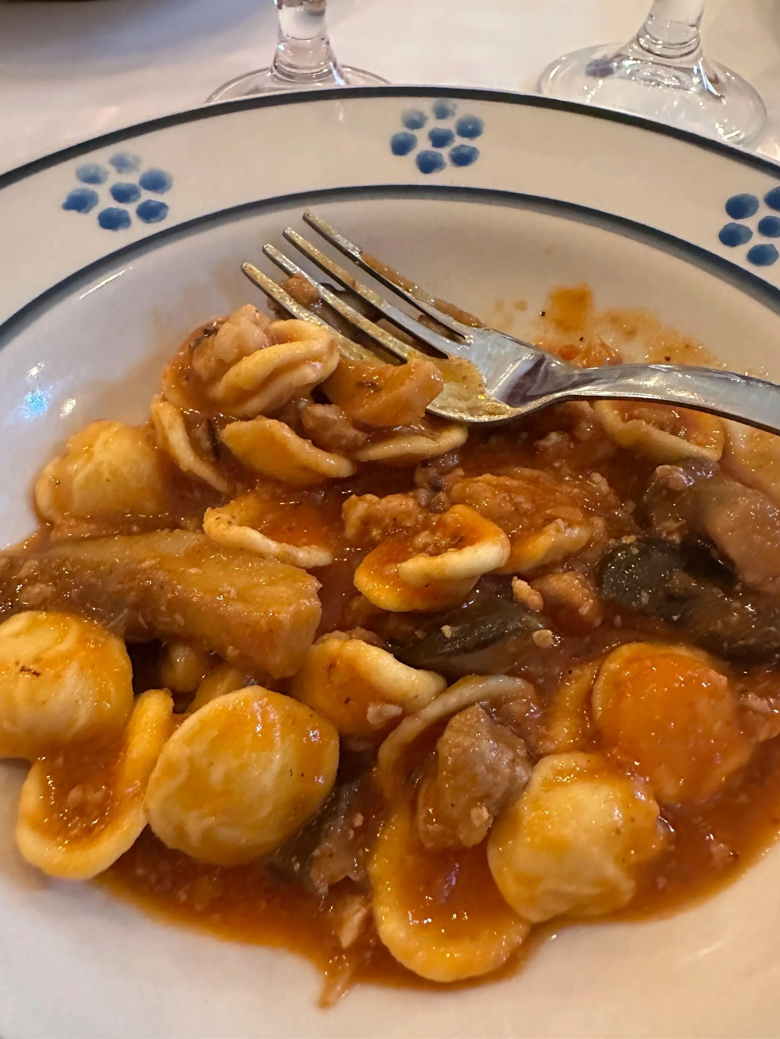 Lunch in Trattoria e Cardoncello IL GUSTO DELLA TRADIZIONE PUGLIESE