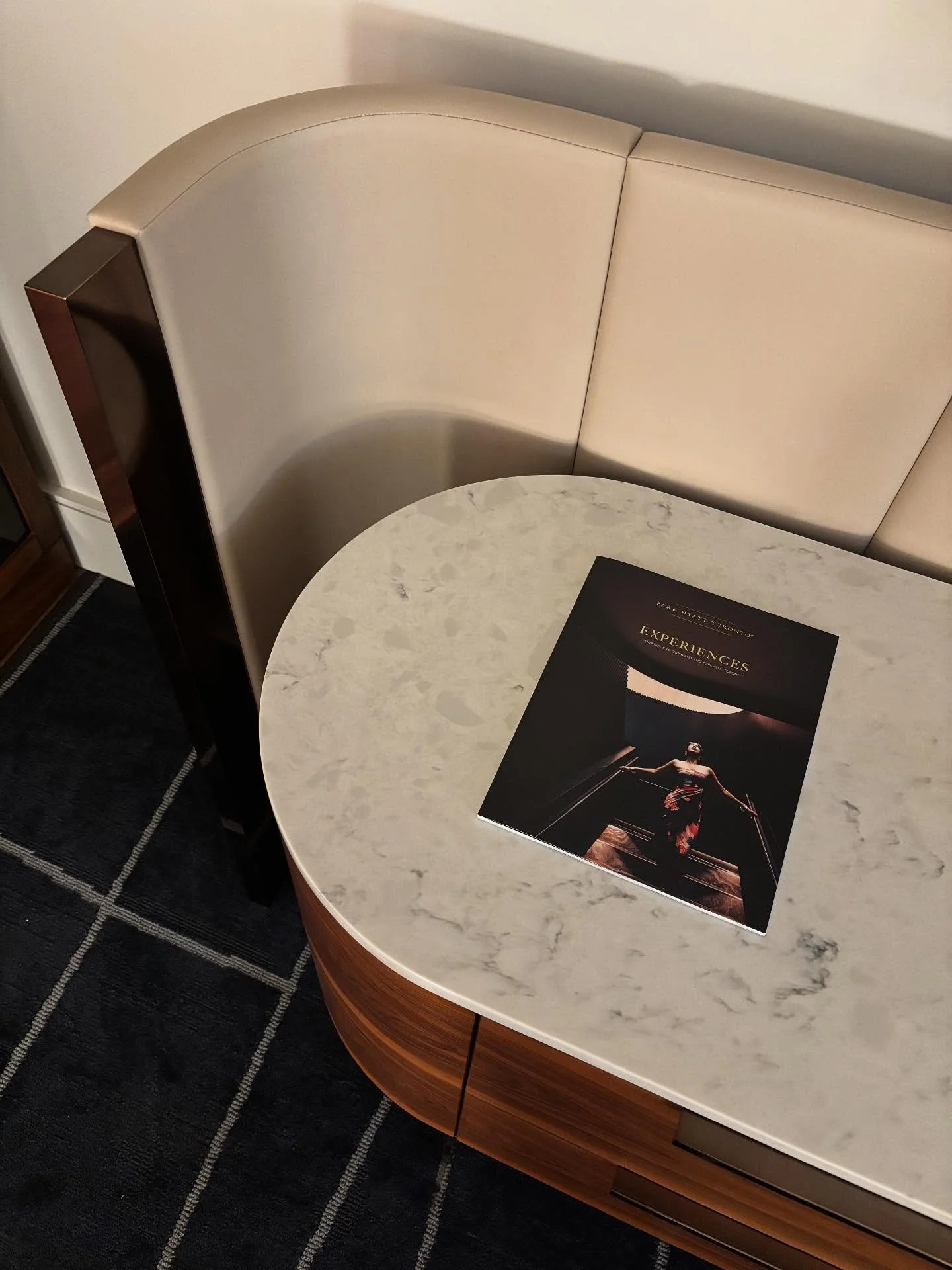 A weekend full inspiration and quality time 

@parkhyattto
@forliving.shoppe 

#interiordesign