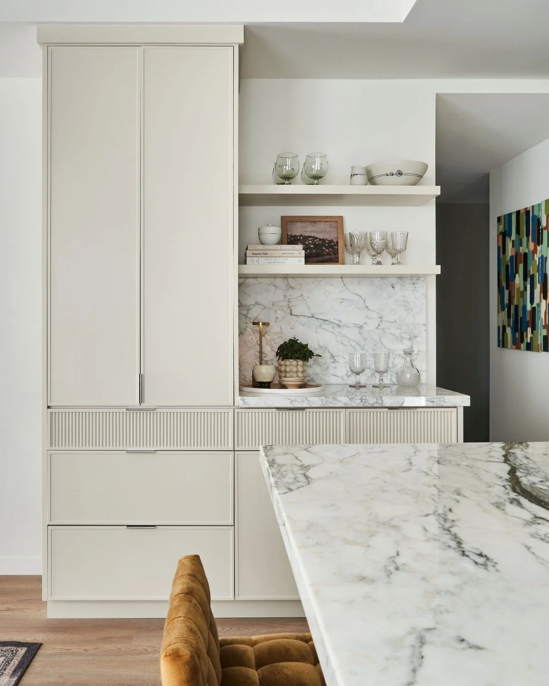 An appliance garage is a game changer for keeping small appliances hidden away and countertops clean and clutter-free!

Design: @studio.moffatt 
Photography: @shotbyjuleslee 
Millwork: @slingerconstruction