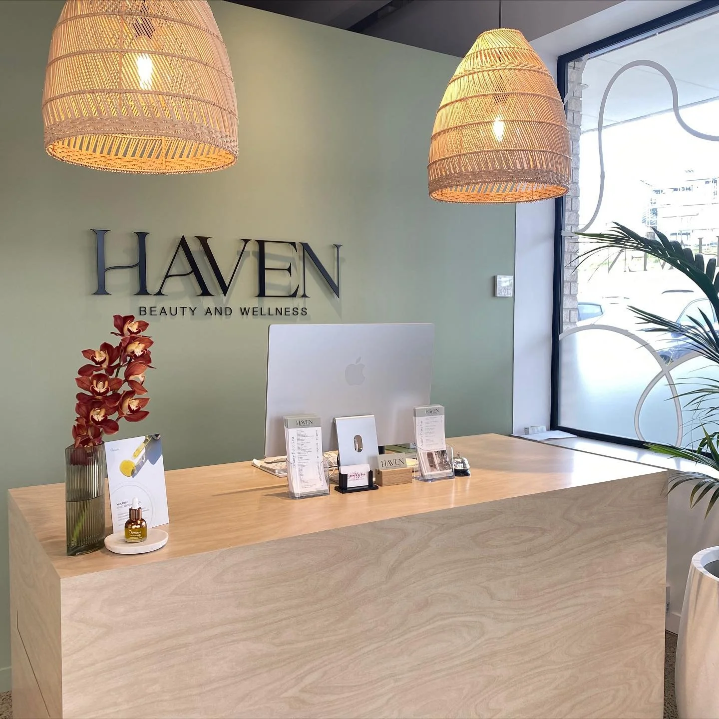 Stepping into stillness as the new week begins 🌿

At Haven, we believe self-care isn&rsquo;t just a luxury - it&rsquo;s a ritual. Whether it&rsquo;s a moment of quiet, a skin treatment or simply resting in our sauna, your reset starts here. Take a m
