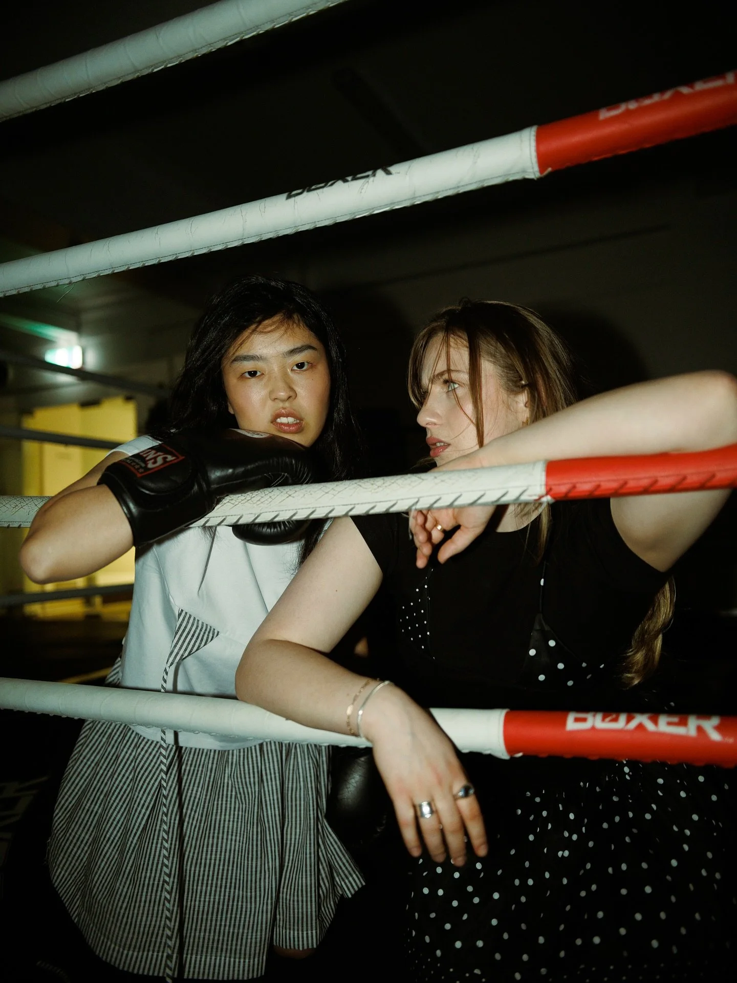 (ง'̀-'́)ง

Photographer/lighting: @molly_doyle_kr 
Photography assist: @paigejessiephoto 
Hair: @malibu.rilee 
Makeup: @michaelas.makeup 
Models: @liv_ferg @hollyann_______ @locketmia @vaishaleebhana @aalainapitt @_adriana_calabrese_