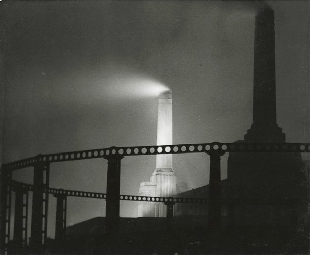 thehymancollection-bill-brandt-twentieth-century-architecture-1935.jpg