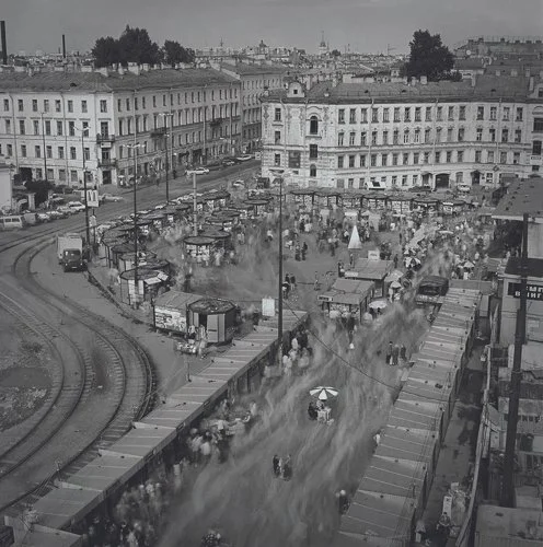 alexeytitarenko-Sennaya+square.jpg