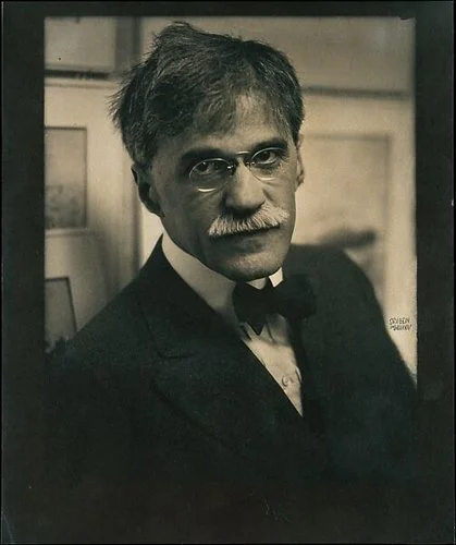 alfredstieglitz-restricted.jpg