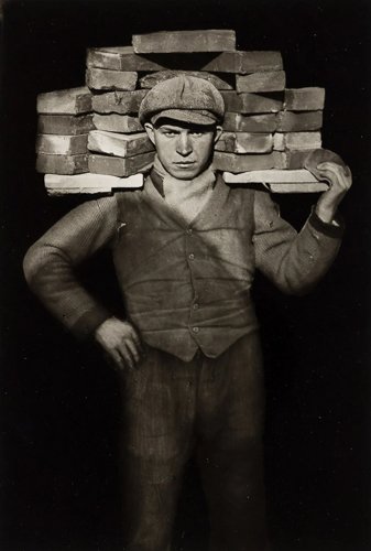 august-sander-handlager-bricklayer.jpg