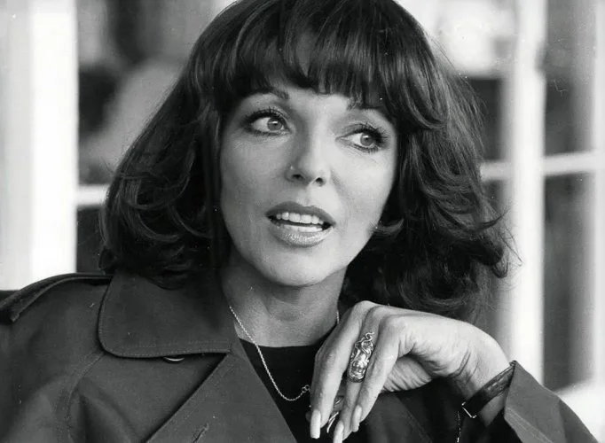 thehymancollection-jane-bown-joan-collins-1983.jpg