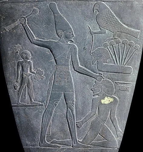 narmerpalette-Narmer_Palette-dude.jpg