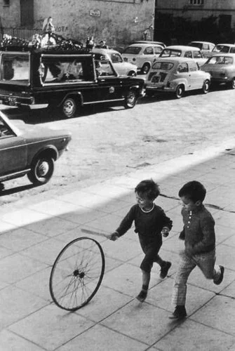 henricartierbresson-Henri-Cartier-Bresson-Palermo-Italy-19711.jpg