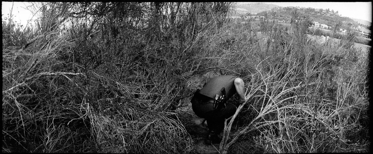 susanmeiselas-par118501-overlay.jpg