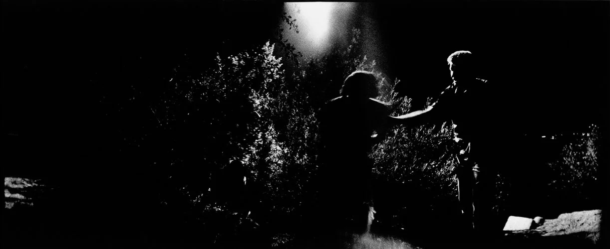 susanmeiselas-par118506-overlay.jpg