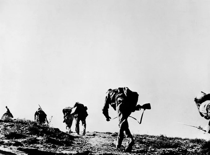 robertcapa-par75156-teaser-story-big.jpg
