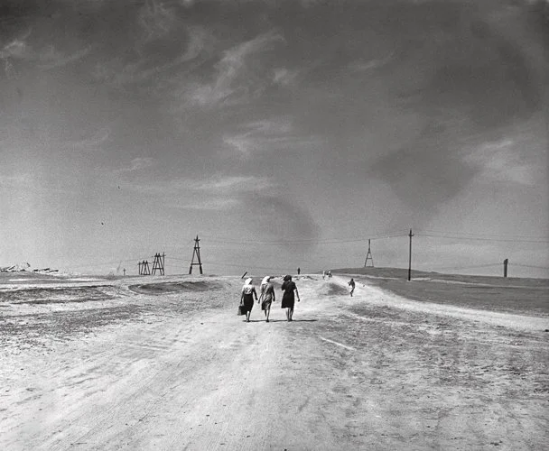 robertcapa-robert-capa-in-history-exibart-street-photography-00.jpg