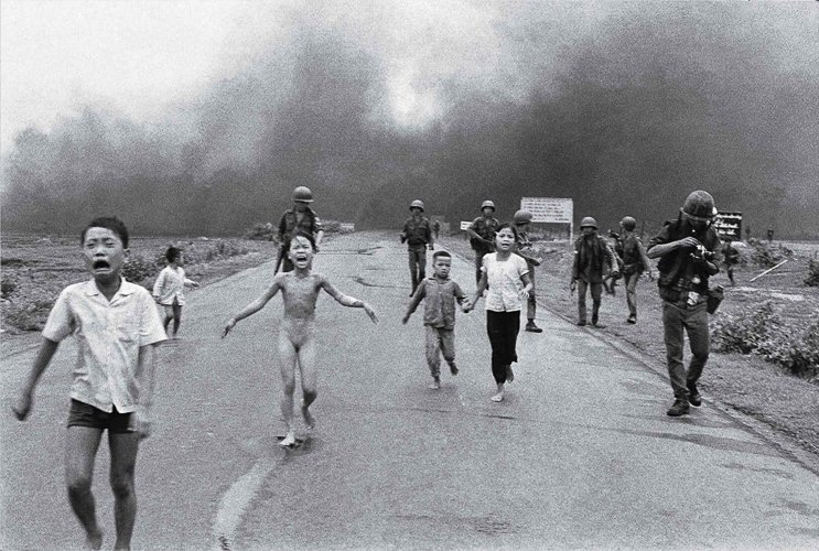 nickut-Nick+Uts+Napalm+Girl.jpg