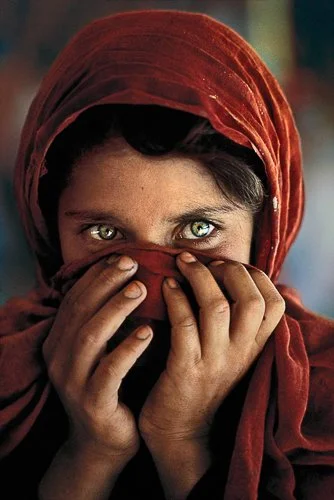 stevemccurry-8C9349421-ss-131010-steve-mccurry-02.jpg