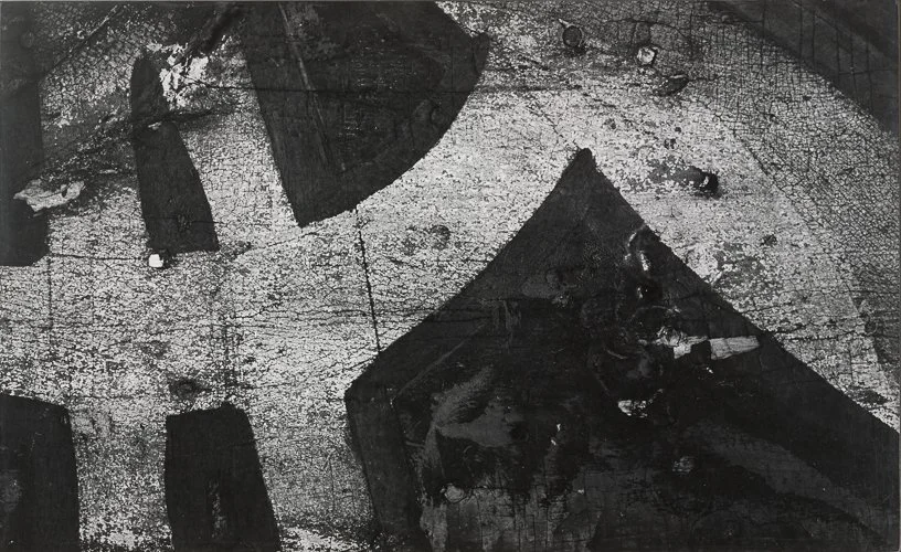 aaronsiskind-W1siZiIsIjE4OTMzNCJdLFsicCIsImNvbnZlcnQiLCItcXVhbGl0eSA5MCAtcmVzaXplIDIwMDB4MjAwMFx1MDAzZSJdXQ.jpg