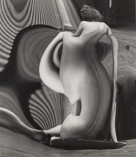 andrekertesz-558d43ac-3ee8-4406-b758-d803b8969a95_g_570.jpg