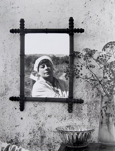 florencehenri-FLORENCE-HENRI-Self-Portrait-1938.-©Martini-Ronchetti-courtesy-Archives-Florence-Henri.jpg