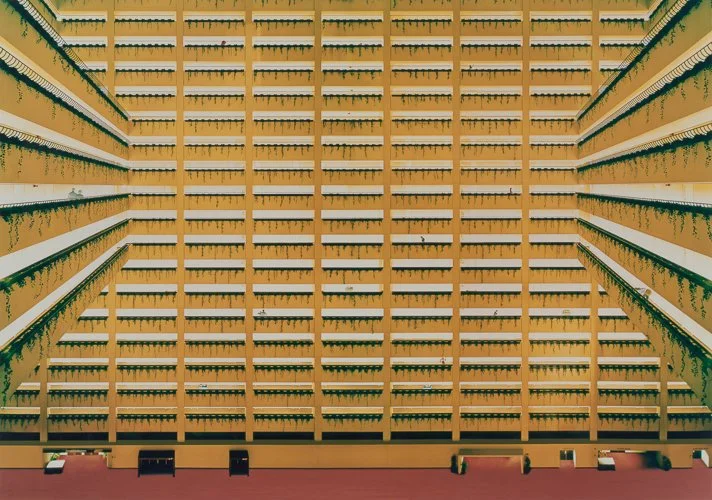andreasgursky-W1siZiIsIjU3ODE4MiJdLFsicCIsImNvbnZlcnQiLCItcXVhbGl0eSA5MCAtcmVzaXplIDIwMDB4MTQ0MFx1MDAzZSJdXQ.jpg