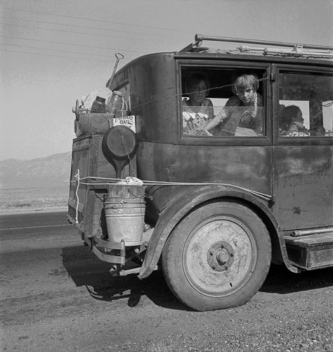 dorothealange-dorothea-lange-cars-on-the-road-august-1936-web.jpg