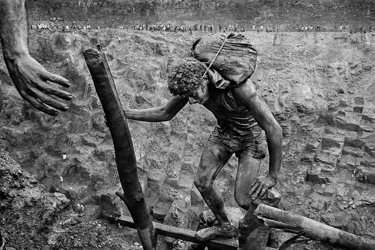 sebastiaosalgado-0_olz6M-AQsjjpg-KT.jpg