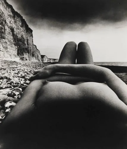 billbrandt-5_Bill-Brandt-Nude-East-Sussex-1957_recto-copy.jpg
