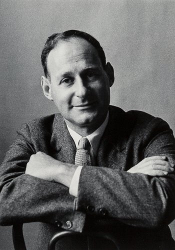 irvingpenn-Irving_Penn_(c._1958).jpg