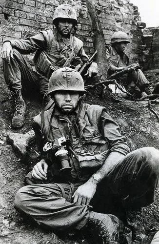donmccullin-merlin_150181515_84b97321-bff8-4944-a465-5c80be0bb40c-articleLarge.jpg