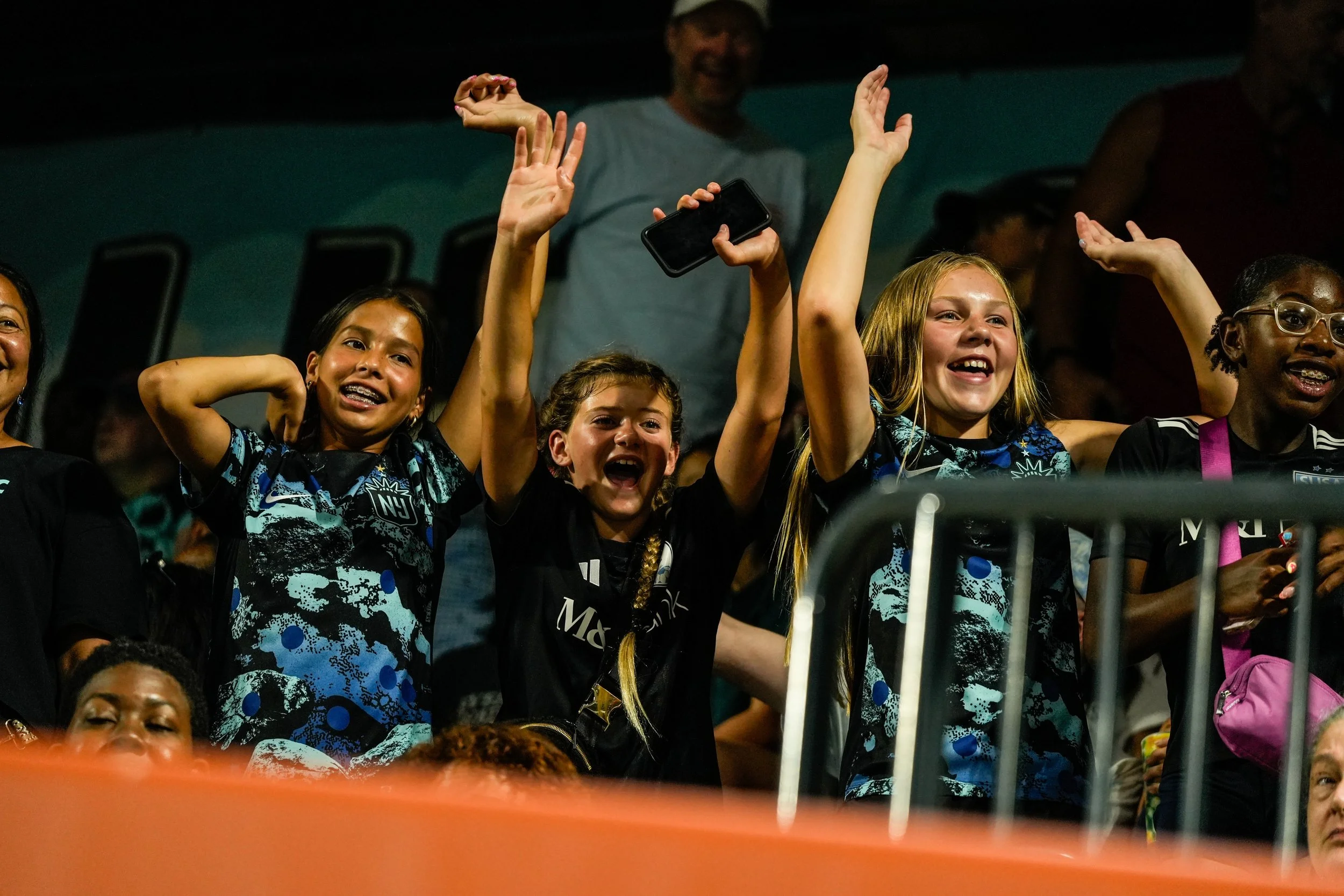 GOTHAM_FAN_KIDS_071526_LS_008.JPEG