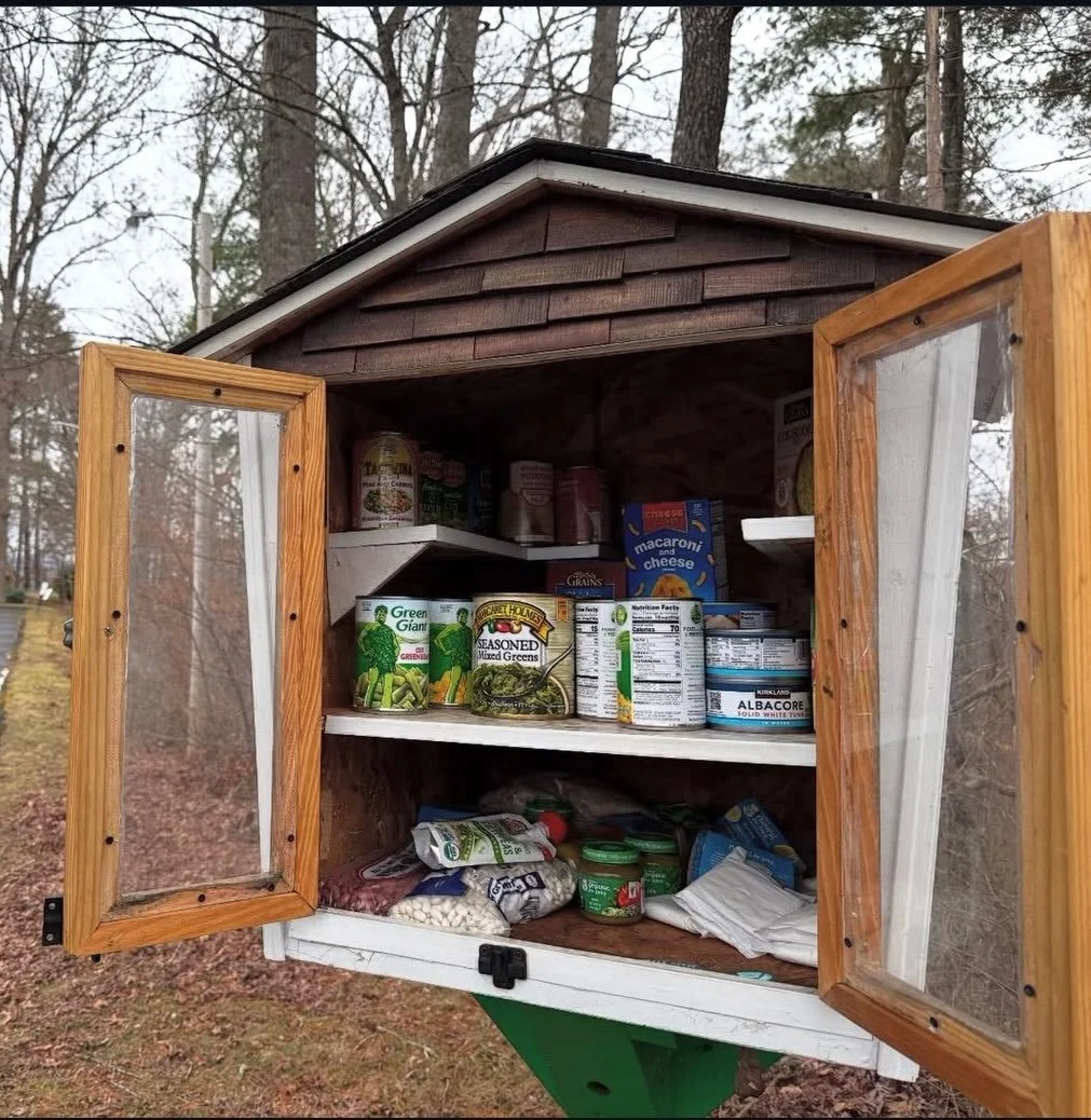 🥫With the approaching winter storm, our volunteers have been keeping our little pantry stocked. Unsafe travel conditions may prevent our regular volunteers from stocking the location as regularly as we have; however, we continue to invite the commun
