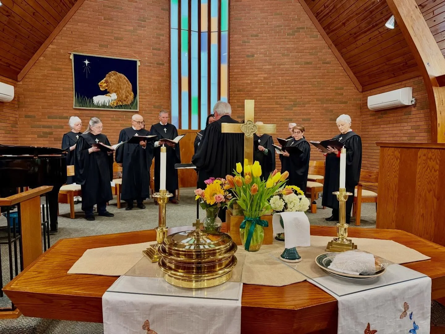 Sunday snapshots 📸
Easter Sunday 2026 

#MarsHillNC #WNC #MadisonCountyNc #MarsHillU #828isgreat