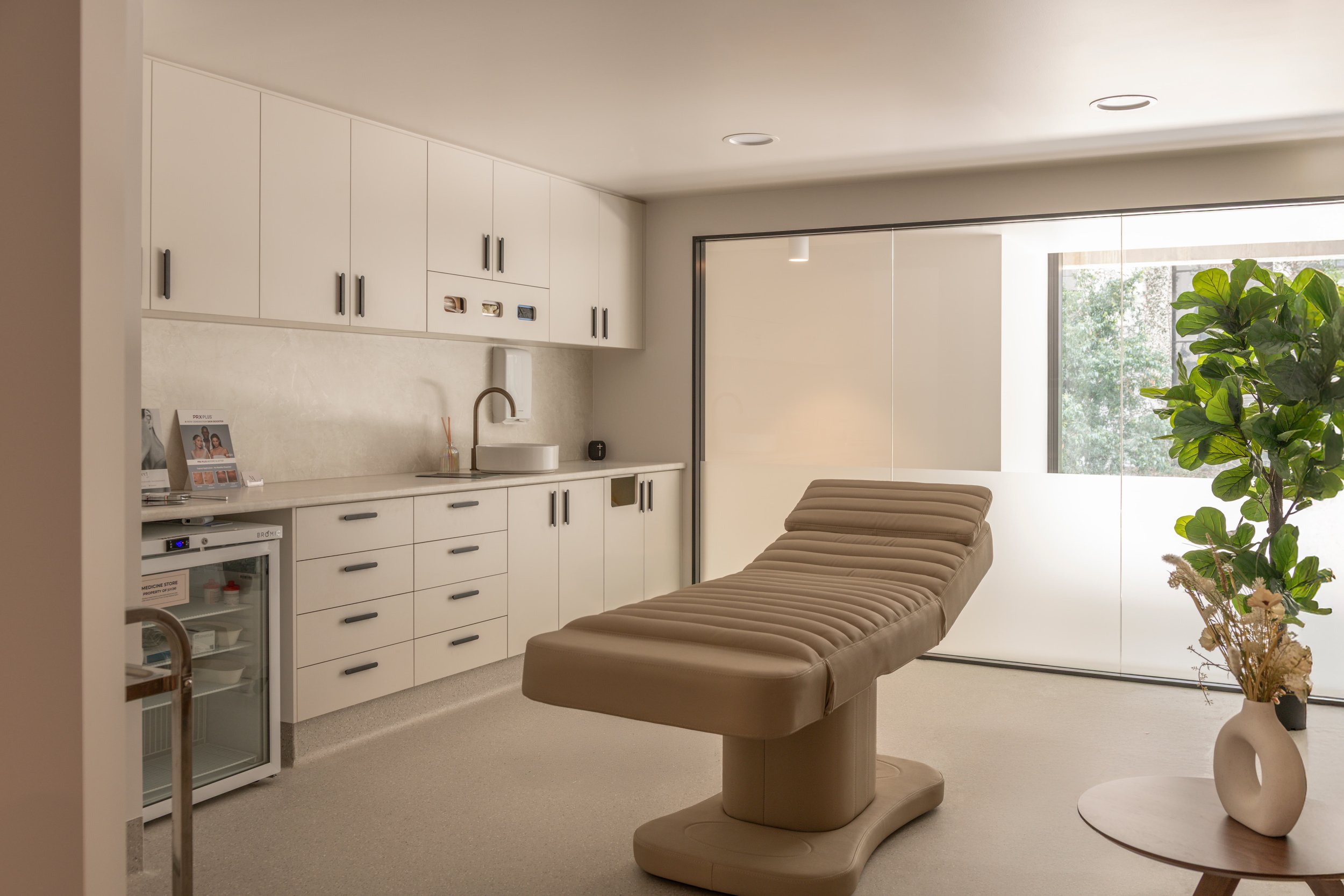 Smile Studio Consult Room.jpg