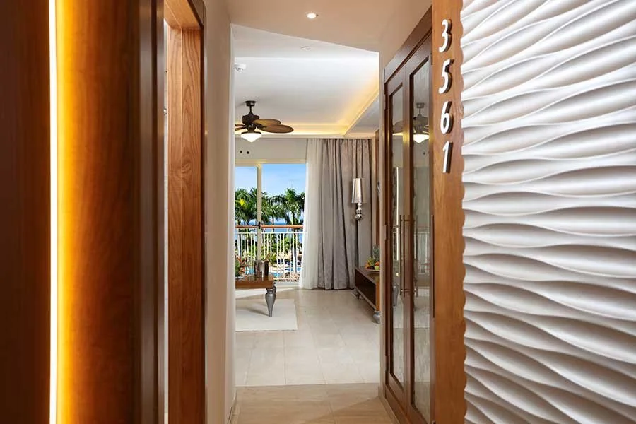 mirage club Ocean View suite b - Groups Department.jpg